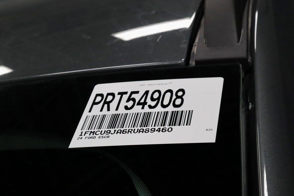 Certified 2024 Ford Escape Platinum image 35