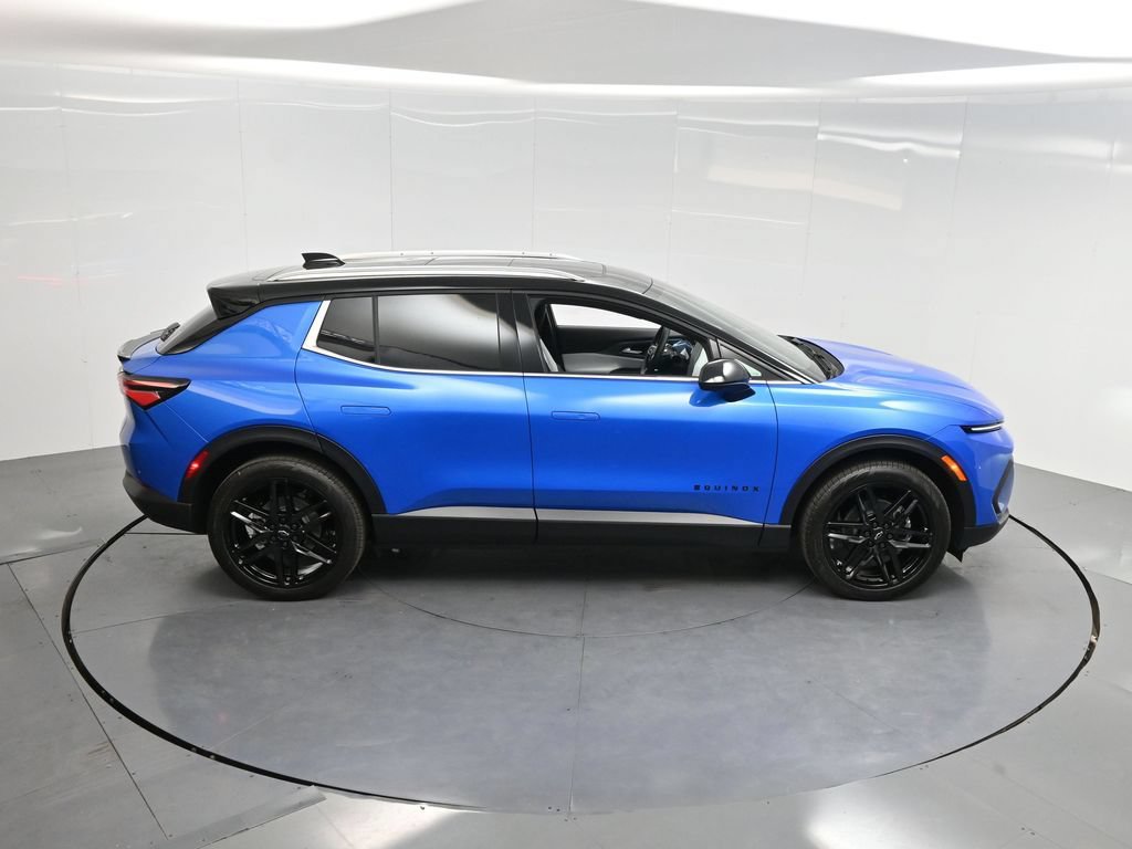 New 2026 Chevrolet Equinox EV LT w/ LPO, Blackout Package AWD/4WD image 80