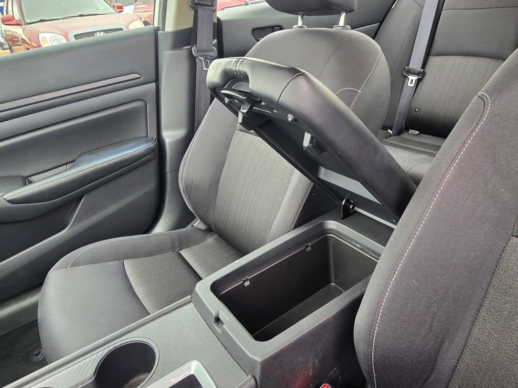 Used 2025 Nissan Altima 2.5 SV image 24