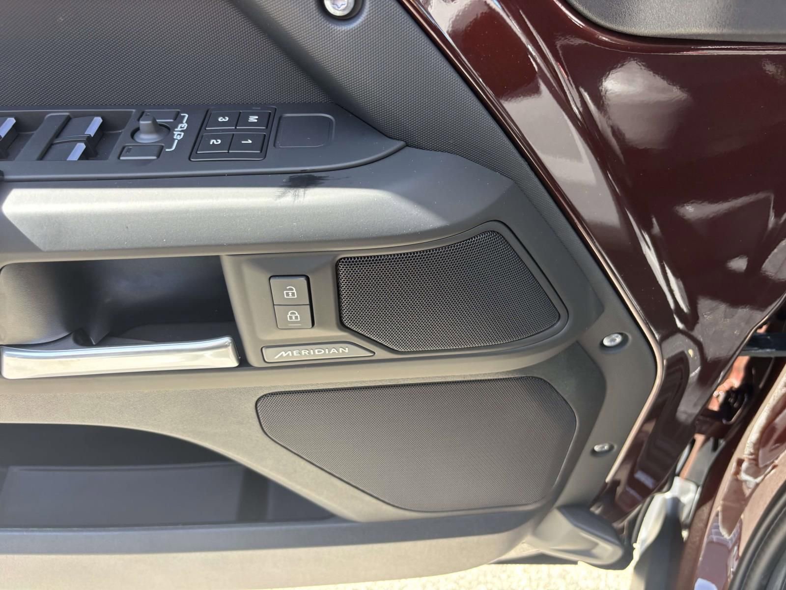 New 2025 Land Rover Defender 130 S image 13