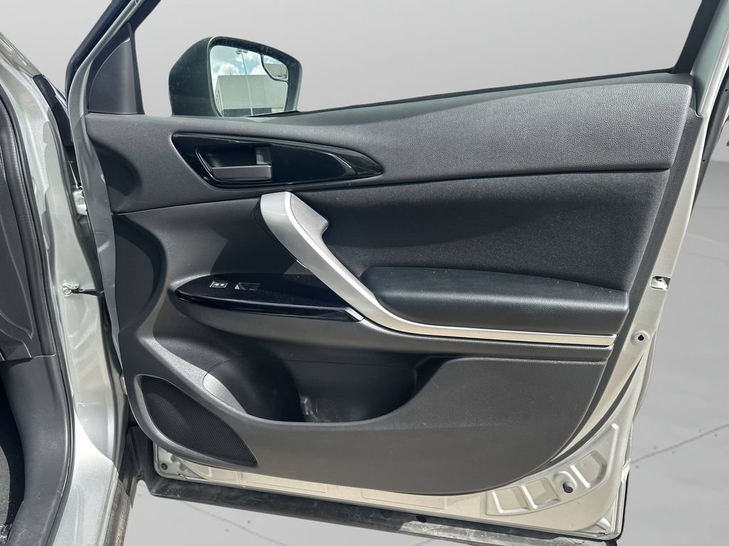 Used 2025 Mitsubishi Eclipse Cross LE AWD/4WD image 13