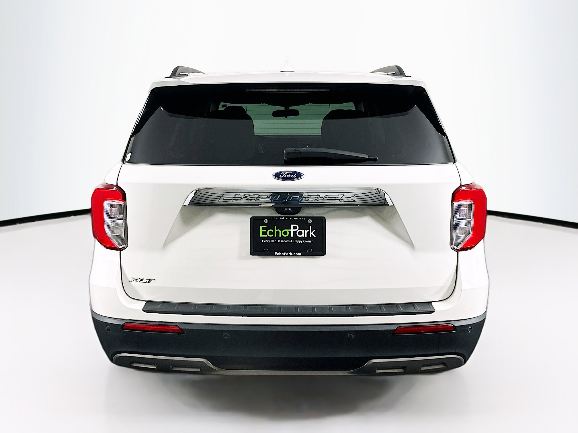 Used 2022 Ford Explorer XLT w/ Equipment Group 202A image 7