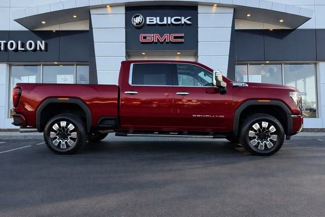 Used 2024 GMC Sierra 2500 Denali w/ Denali Reserve Package image 3
