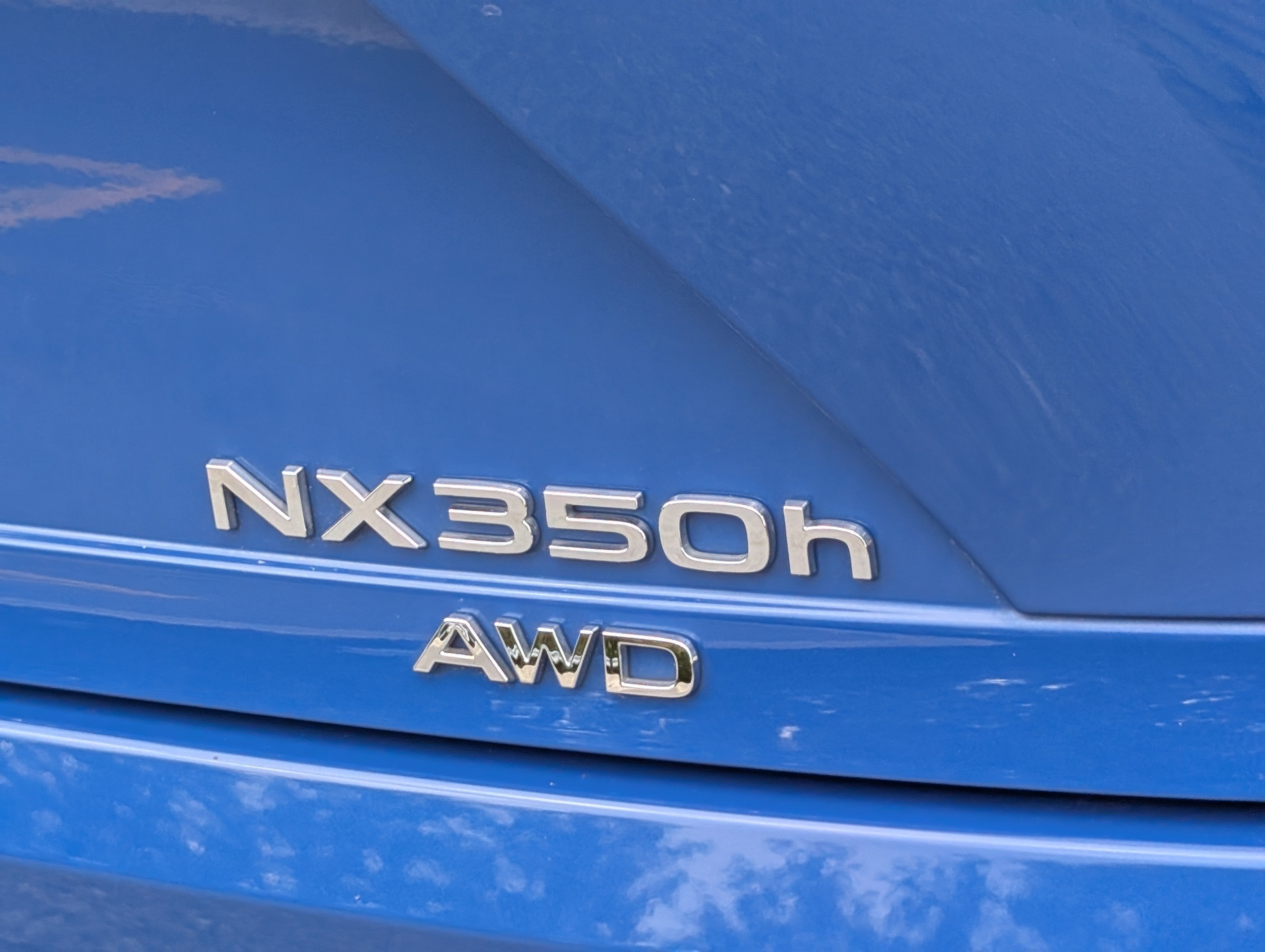 Certified 2025 Lexus NX 350h AWD w/ Cold Area Package image 9