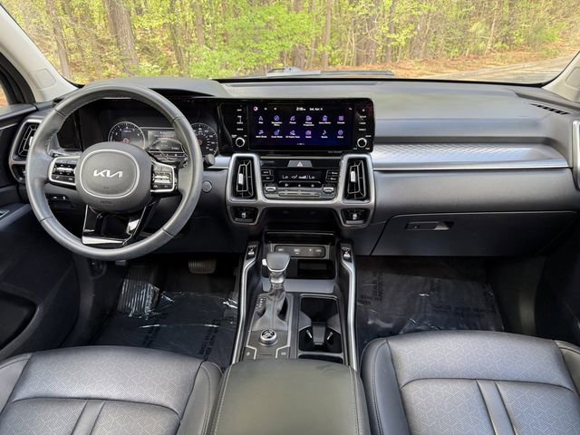 Certified 2023 Kia Sorento S w/ Panoramic Sunroof Package FWD image 39
