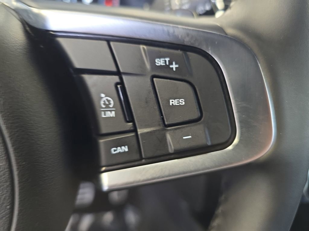 Used 2020 Jaguar E-PACE Checkered Flag AWD/4WD image 19