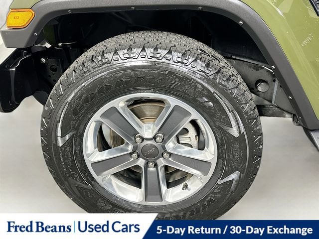 Used 2022 Jeep Wrangler Unlimited Sahara w/ Cold Weather Group image 36