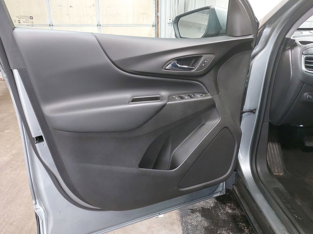 Used 2024 Chevrolet Equinox LT AWD/4WD image 27