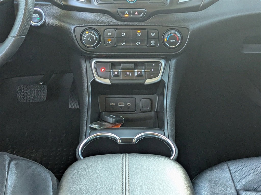 Used 2024 GMC Terrain SLE image 18