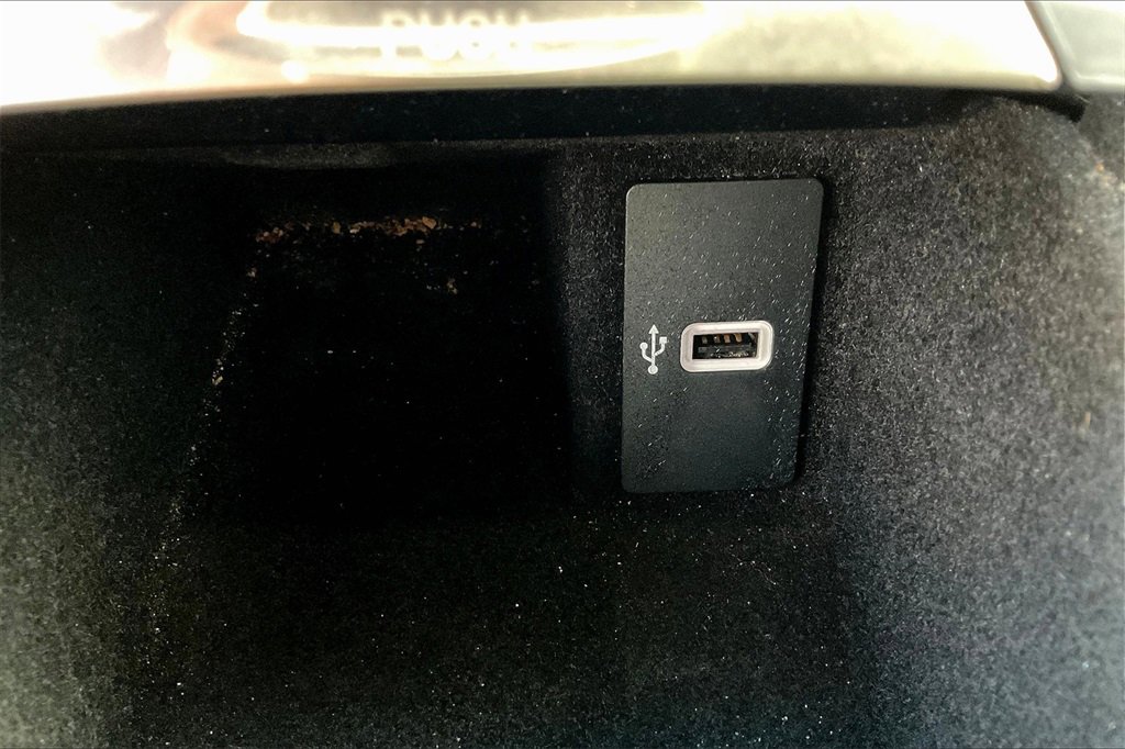 Used 2016 Lincoln MKX Reserve w/ Climate Package image 32