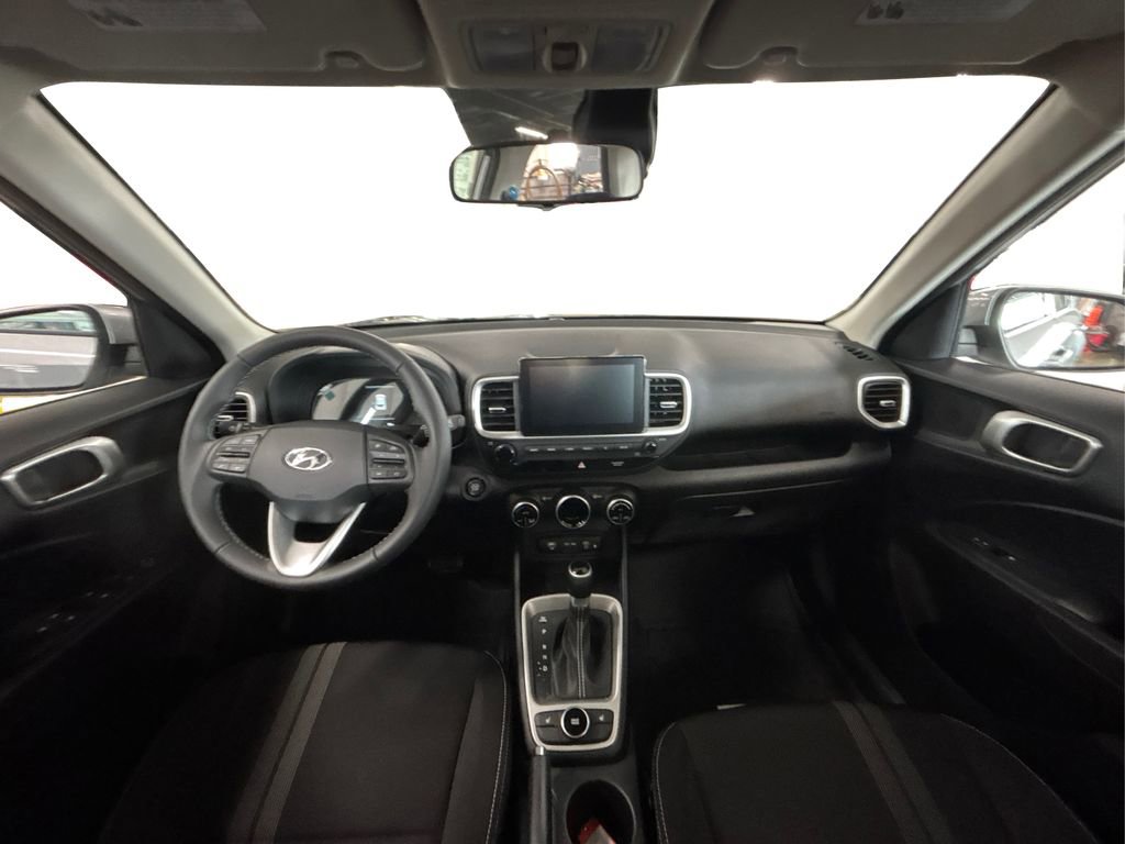 New 2026 Hyundai Venue SEL FWD image 17