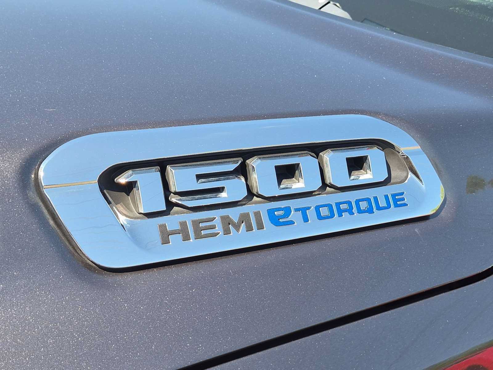 Used 2022 RAM 1500 Laramie AWD/4WD image 13