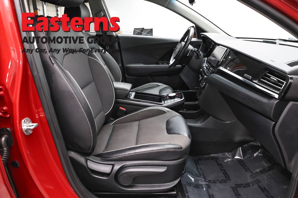 Used 2022 Kia Niro EX w/ Cold Weather Package FWD image 24