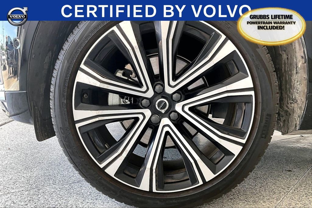 Used 2023 Volvo XC60 B5 Ultimate w/ Climate Package image 12