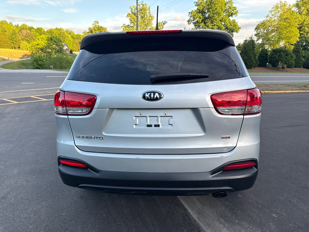 Used 2017 Kia Sorento L FWD image 7