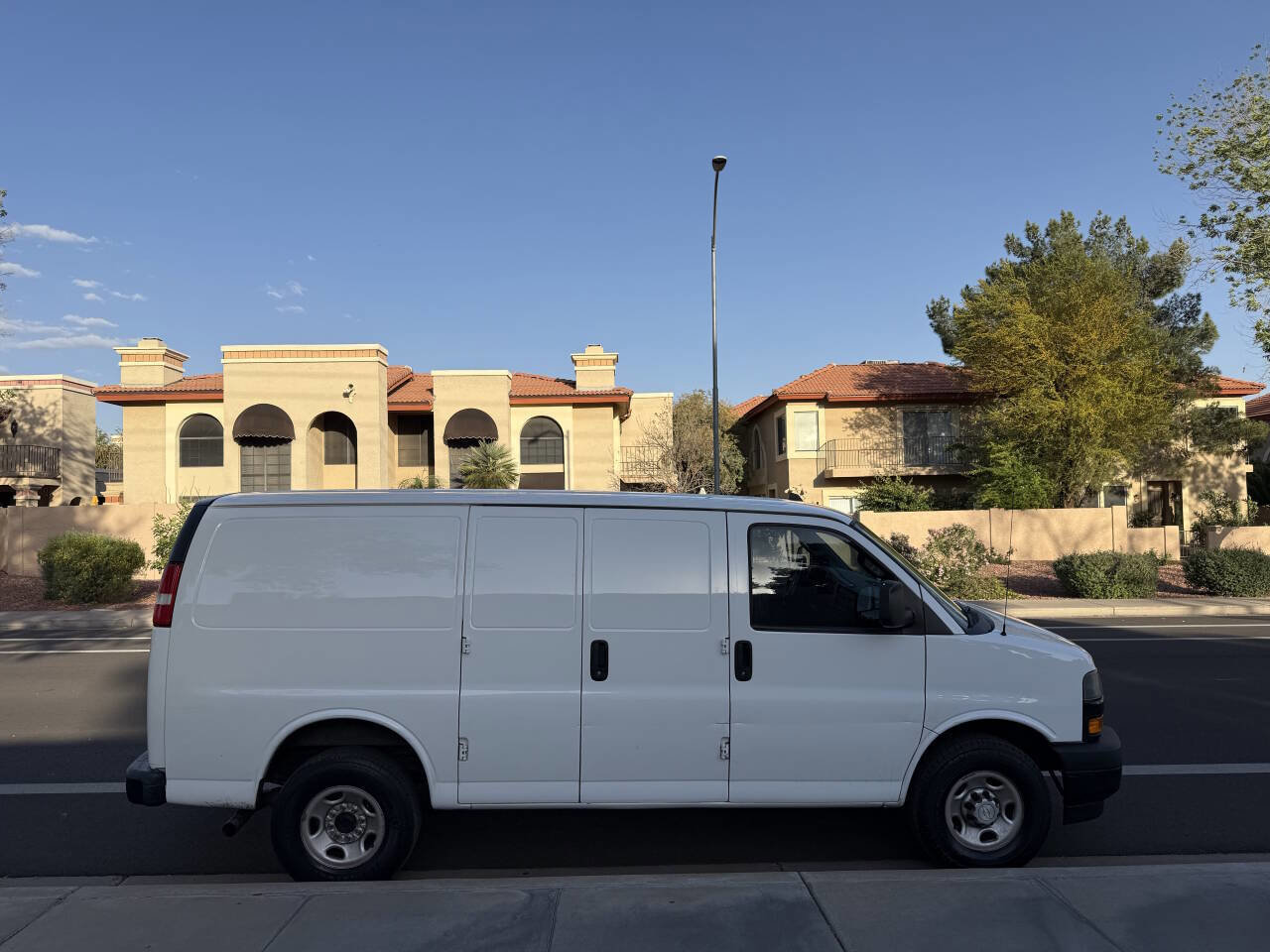 Used 2019 Chevrolet Express 2500 w/ Driver Convenience Package image 11