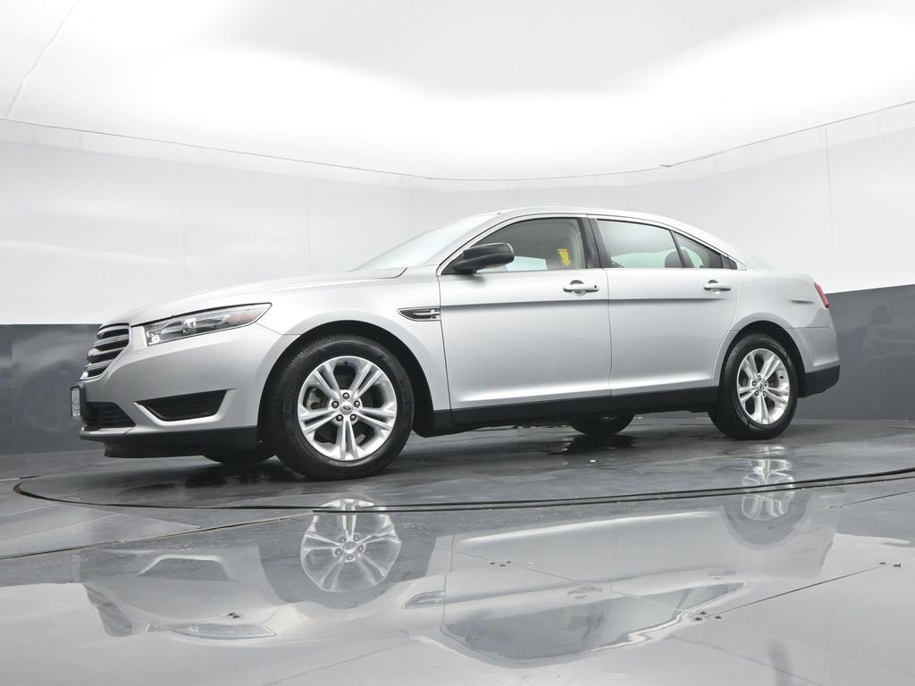 Used 2017 Ford Taurus SE image 48