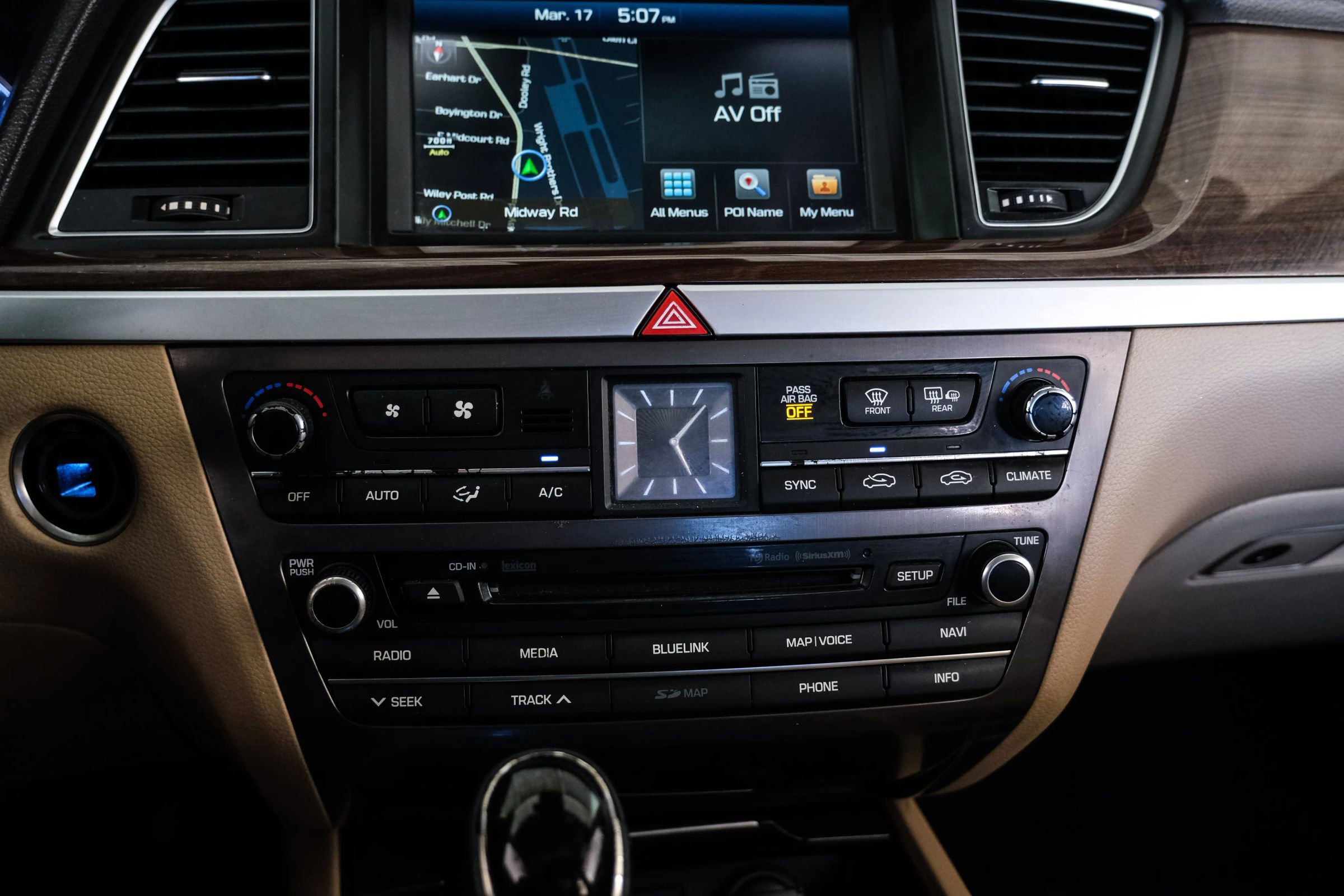 Used 2015 Hyundai Genesis 3.8 w/ Option Group 02 image 23