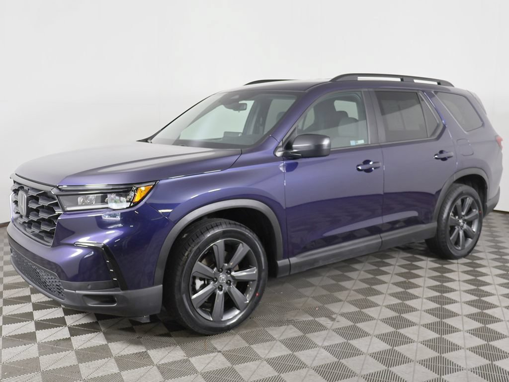 Certified 2024 Honda Pilot Sport image 7
