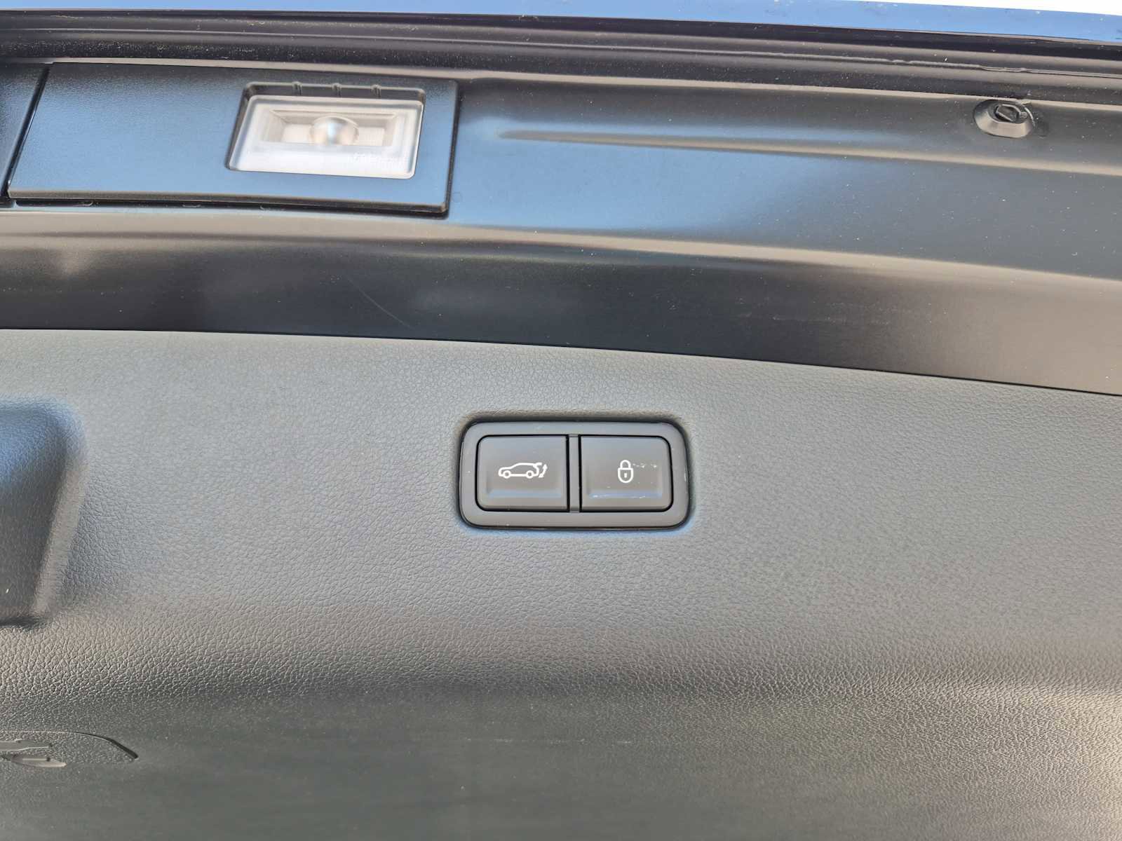 New 2025 Genesis Electrified GV70 Advanced w/ Prestige Package image 24