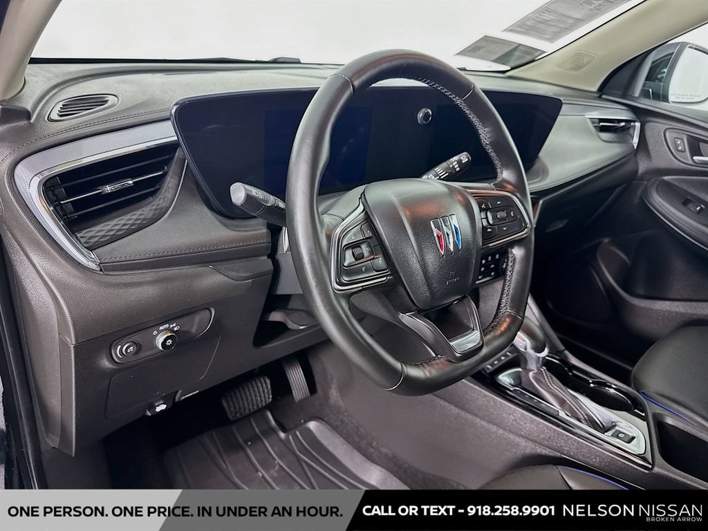 Used 2025 Buick Encore GX Sport Touring w/ Comfort Package AWD/4WD image 9