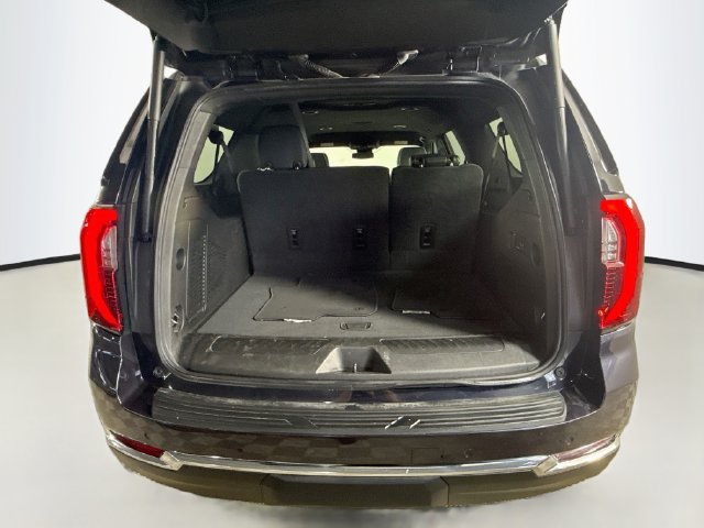 Used 2025 GMC Yukon XL Elevation RWD image 34