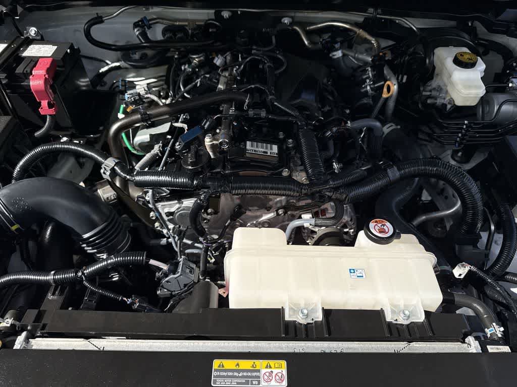 Used 2024 Toyota Tacoma SR5 AWD/4WD image 12