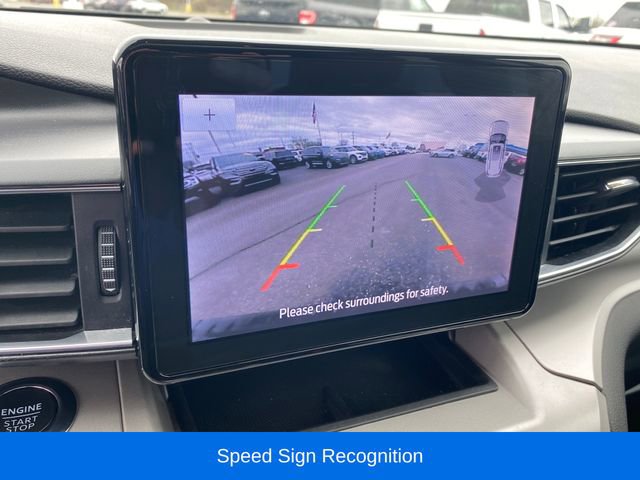 Used 2023 Ford Explorer XLT AWD/4WD image 11