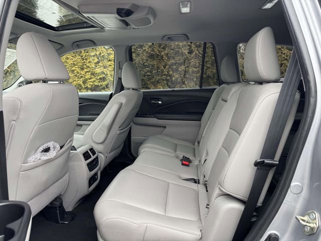 Used 2020 Honda Pilot Touring image 10