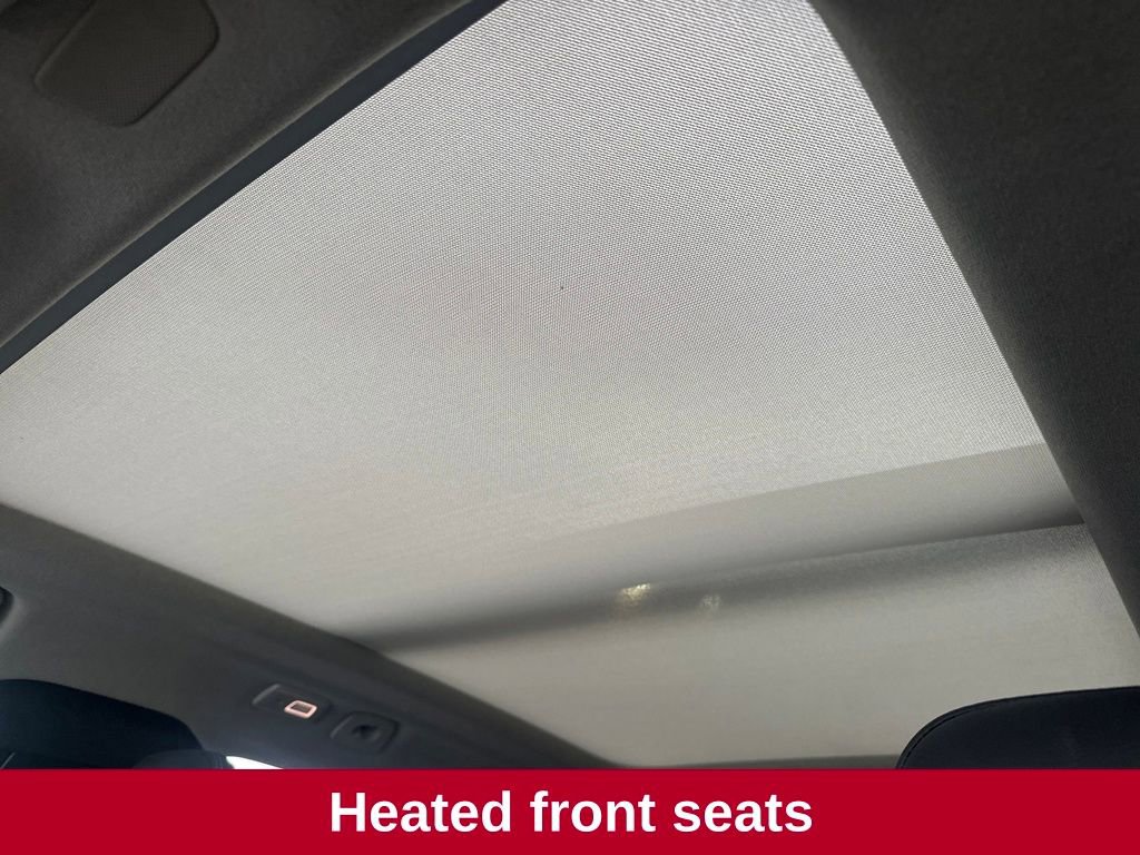 Used 2023 Volvo XC40 B5 Plus w/ Protection Package Premier image 24