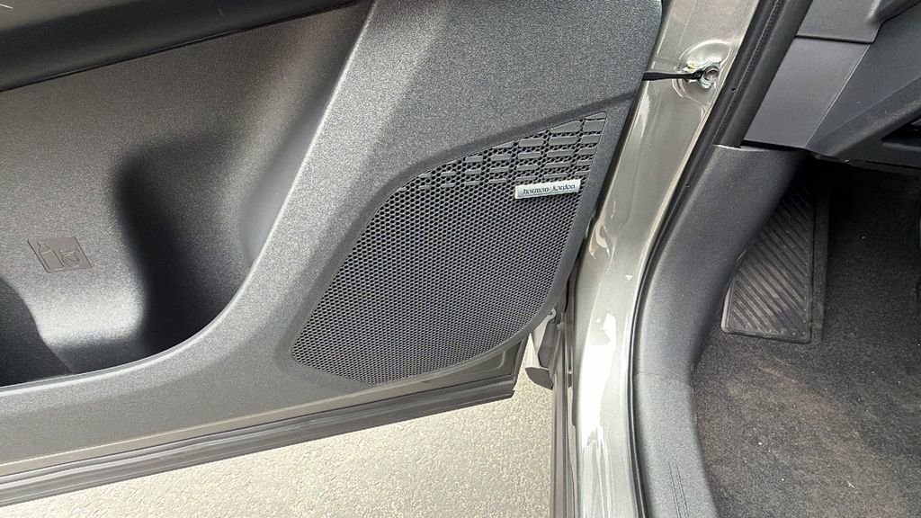 New 2026 Subaru Solterra image 21