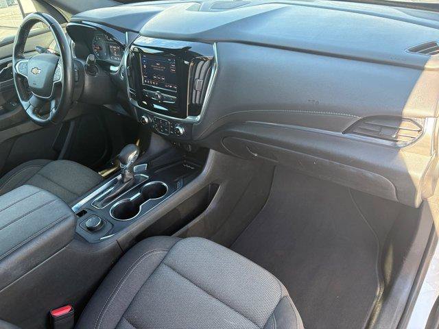 Used 2023 Chevrolet Traverse LT FWD image 11