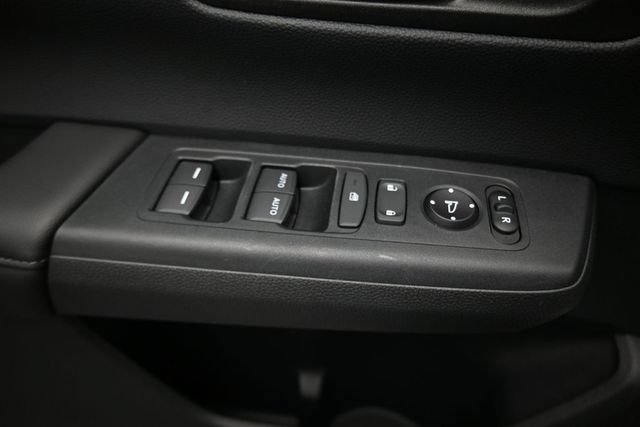 Used 2025 Honda CR-V EX image 16