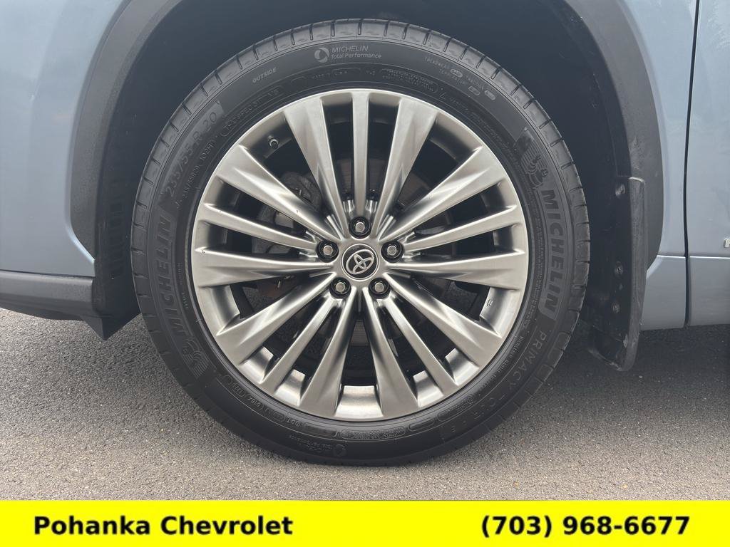 Used 2023 Toyota Highlander Platinum AWD/4WD image 29