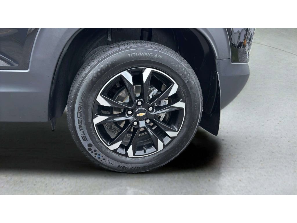 Used 2022 Chevrolet TrailBlazer LT w/ Driver Confidence Package image 22