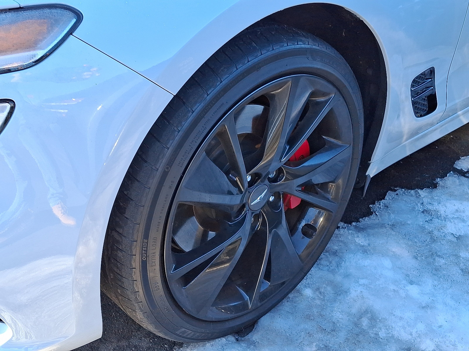 Certified 2022 Genesis G70 3.3T w/ Sport Prestige Package image 7