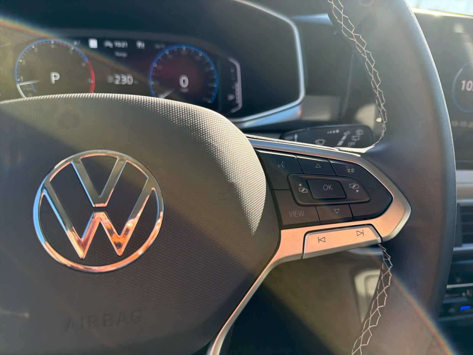 Certified 2025 Volkswagen Taos SEL image 20