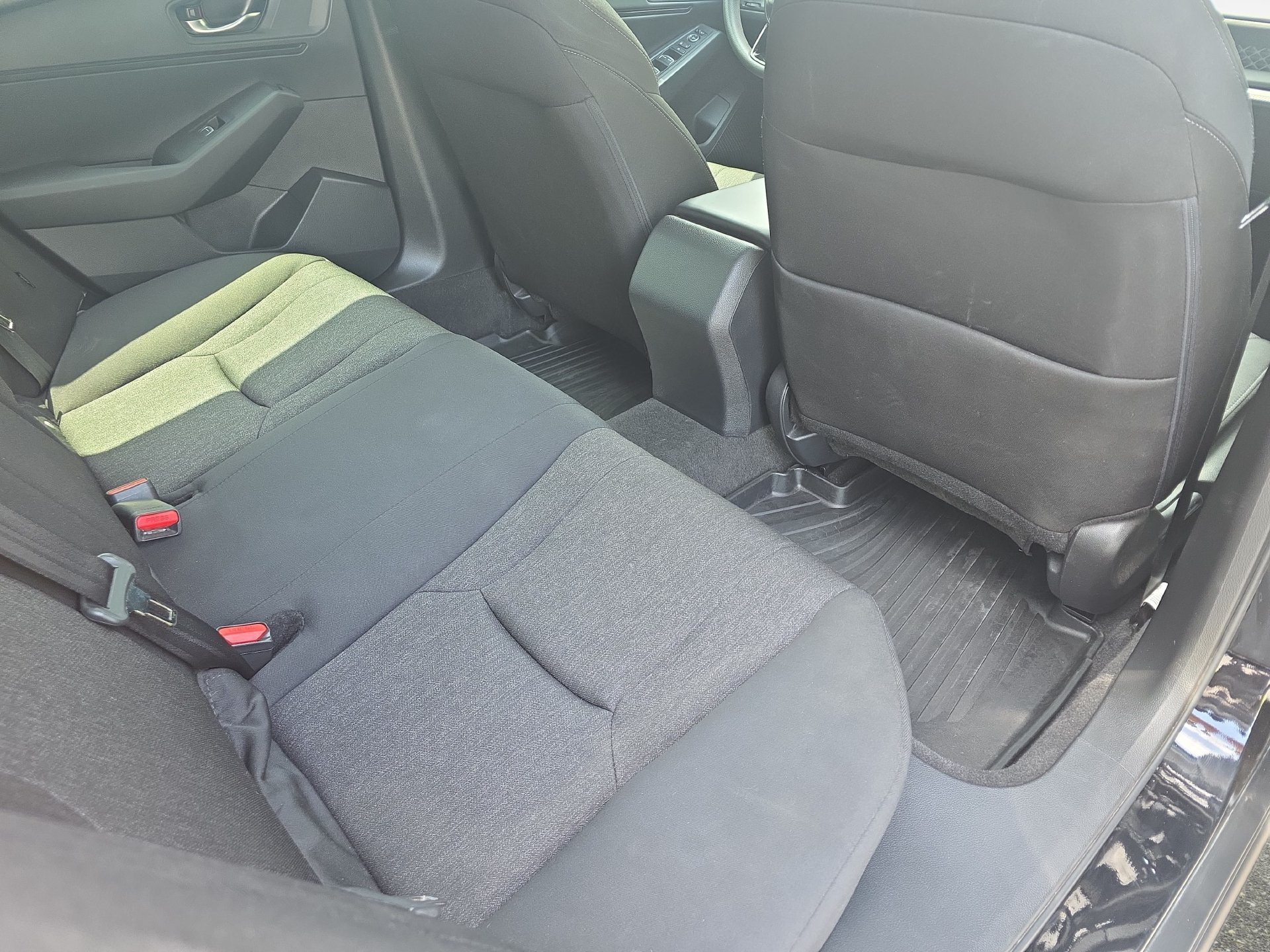 Used 2024 Honda Accord EX image 11