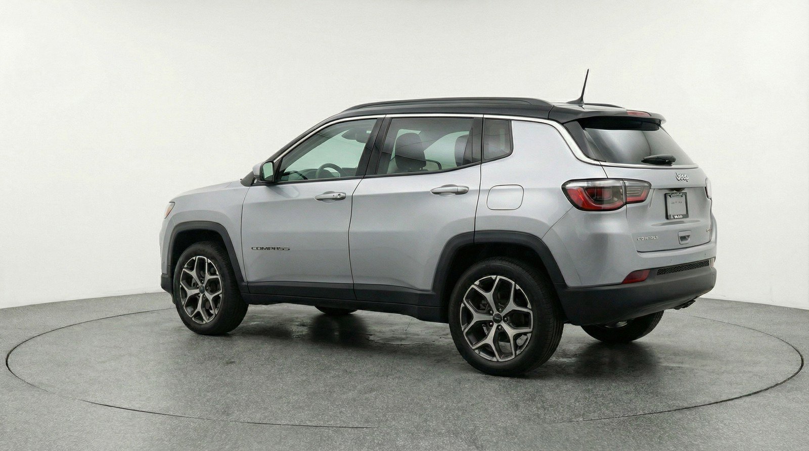 Used 2025 Jeep Compass Limited AWD/4WD image 6