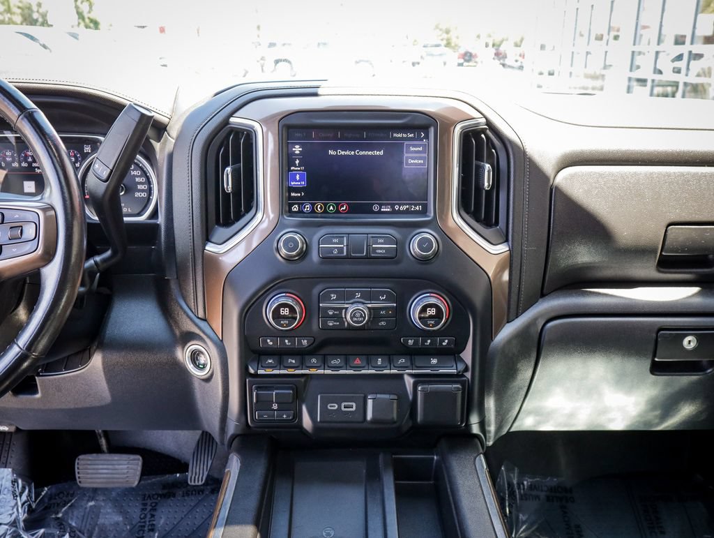 Used 2020 Chevrolet Silverado 1500 High Country w/ Technology Package AWD/4WD image 20