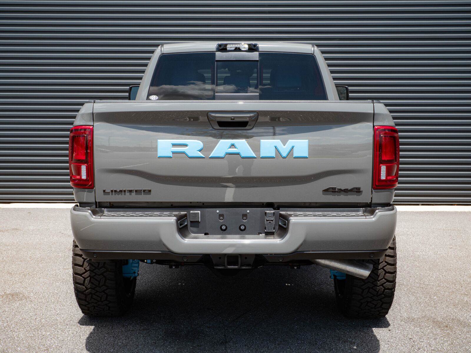 Used 2026 RAM 2500 Limited AWD/4WD image 28