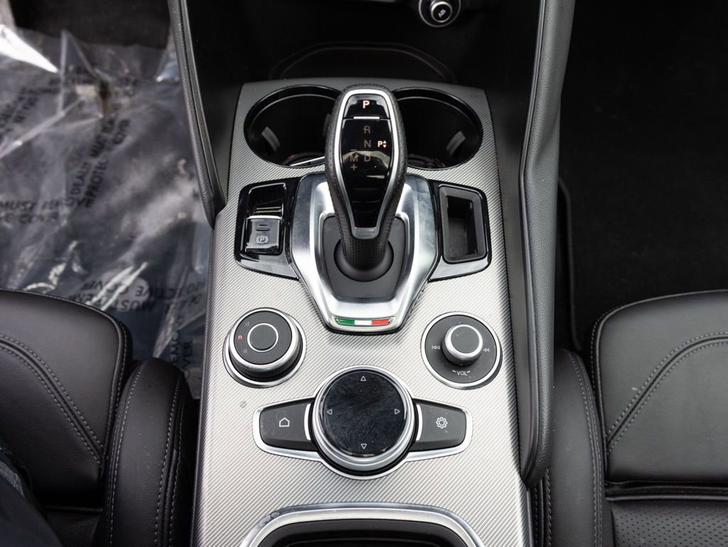 Used 2024 Alfa Romeo Giulia Veloce image 36