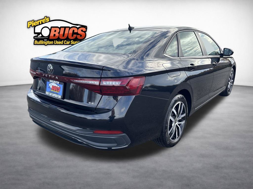 Used 2025 Volkswagen Jetta SE FWD image 5