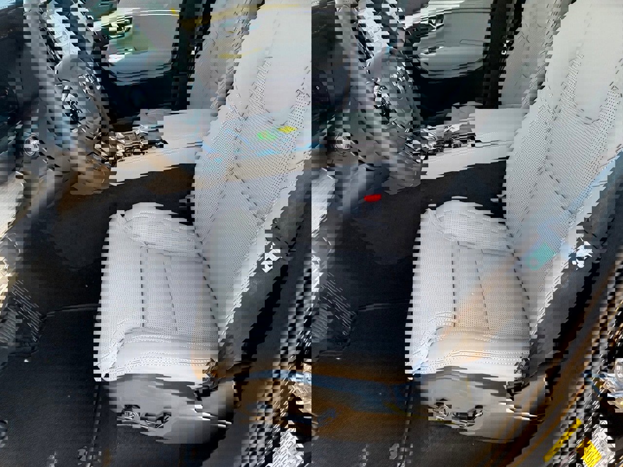 New 2026 Volvo XC90 B6 Ultra w/ Lounge Package image 18