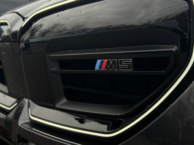 New 2026 BMW M5 image 3