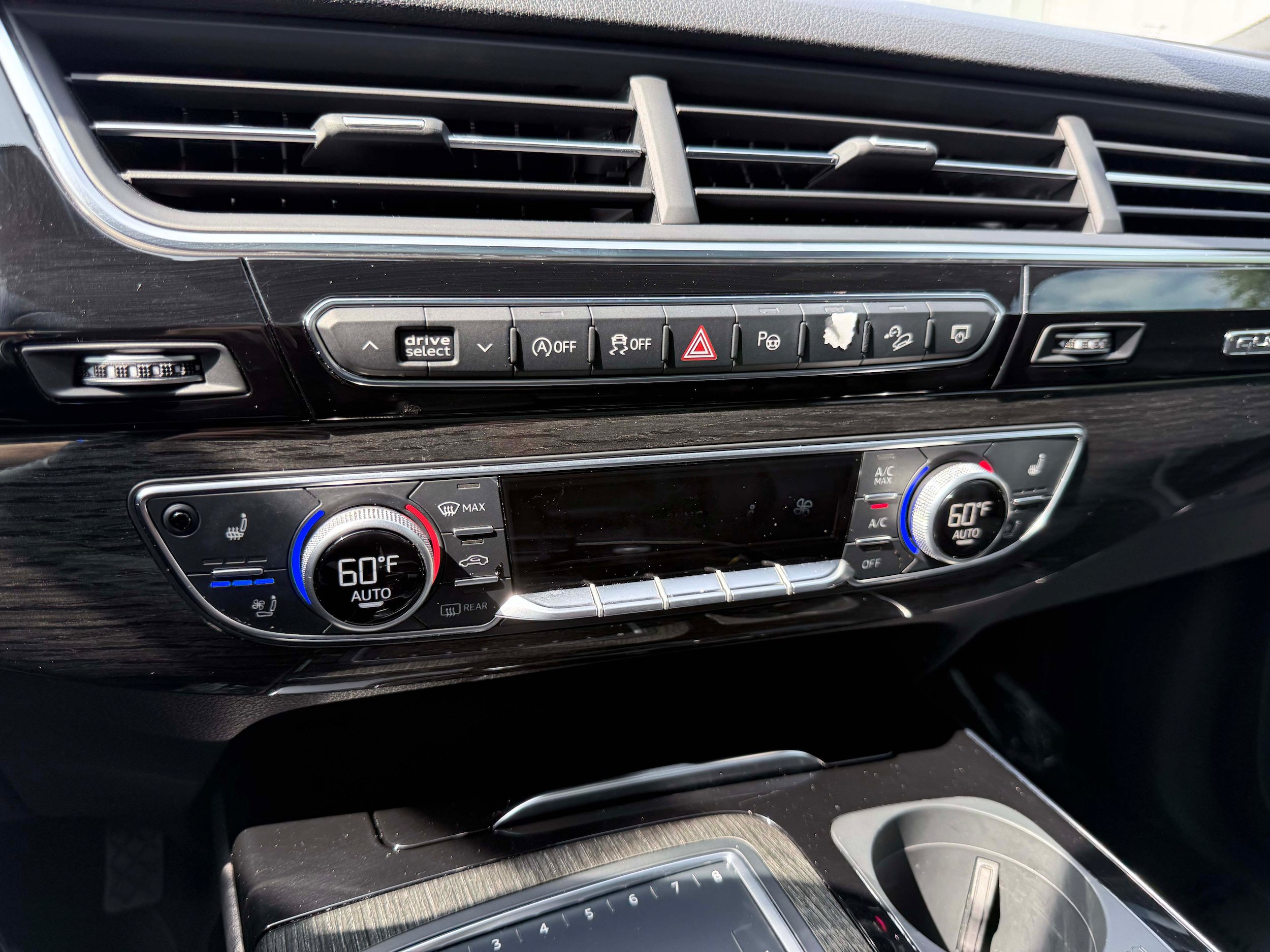 Used 2019 Audi Q7 3.0T Premium Plus AWD/4WD image 27