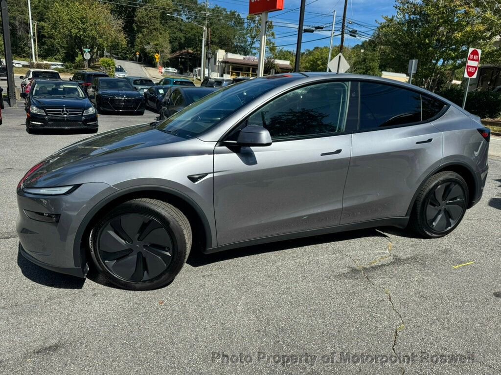 Used 2026 Tesla Model Y Long Range image 2