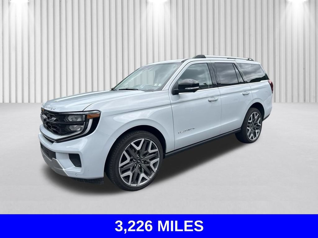 Used 2026 Ford Expedition Platinum w/ Platinum Ultimate Package AWD/4WD image 3