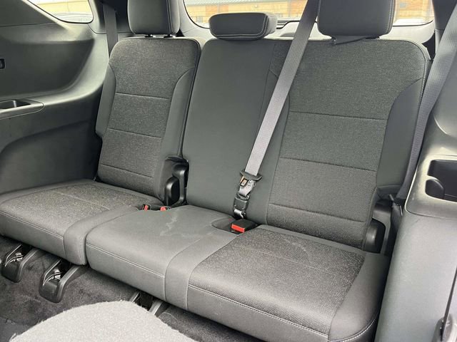Used 2024 Chevrolet Traverse LT image 16