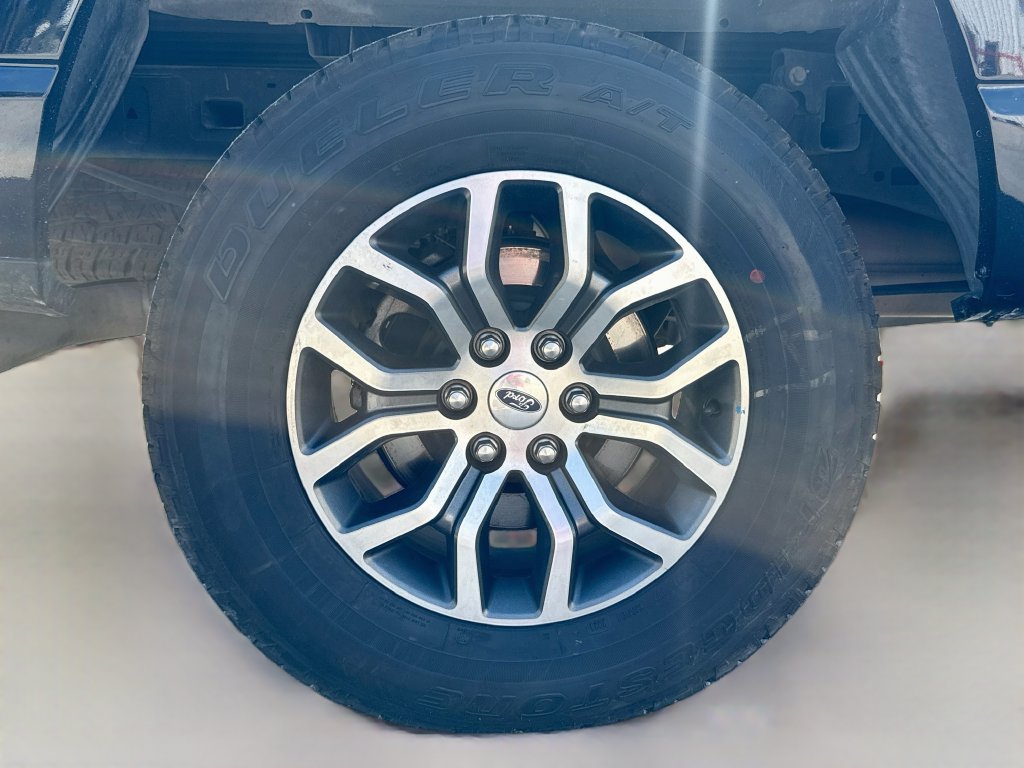 Used 2021 Ford F150 Lariat w/ Trailer Tow Package AWD/4WD image 32